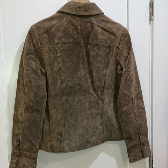 Coldwater Creek Brown suede Leather Jacket with Classic fitted design and snaps - Picture 14 of 16
